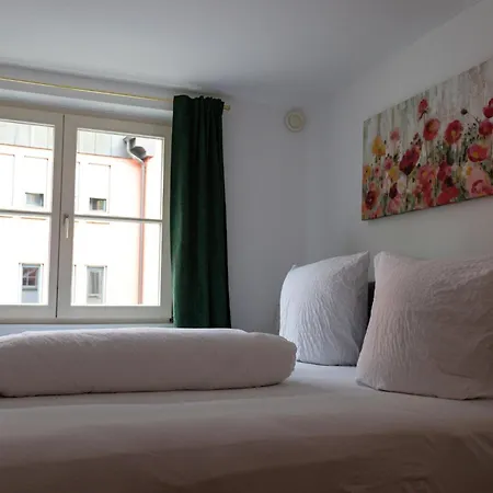 Retro-style In Der Bregenzer Fussgaengerzone 아파트